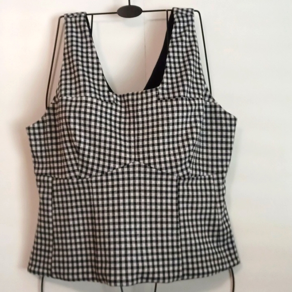 Cabi, Black and white, pullover tank. SZ M - Picture 1 of 5